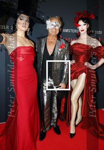 Amsterdam 14 juni 2025
Amsterdam diner in het afas live .  Gordon kwam met Estelle Cruyff