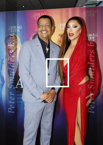 Amsterdam 19 juni 2025
Premiere a drags life bij pathe de munt . Aanwezige hoofdrolspelers zijn Miss Envy Peru en Janey Jacke . Jorgen Raymann en Miss Envu Peru