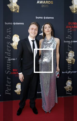 Amsterdam 2 juni 2025
Uitreiking Buma prijzen in de schouwburg van Amsterdam. Julian Vahle kwam met vriendin Chelsey Weimar