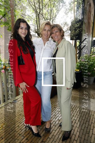Amsterdam 5 juni 2025
Uiteiking talkies terras awards en presentatie Cover met daarop Nicolette v Dam . Event vond plaats bij Hotel Arena .