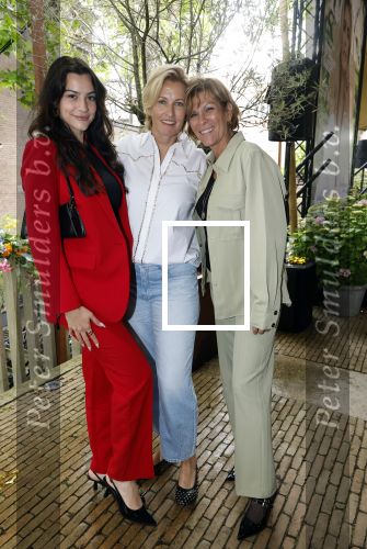 Amsterdam 5 juni 2025
Uiteiking talkies terras awards en presentatie Cover met daarop Nicolette v Dam . Event vond plaats bij Hotel Arena .