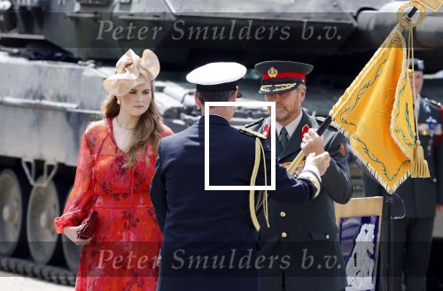 Amersfoort 18 juni 2023
Koning Willem Alexander en Prinses Amalia aanwezig bij de nieuwe standaard die overhandigt zal worden aan het Regiment Huzaren Prinses Catharina-Amalia op de Prins Bernhardkazerne. Het is de eerste keer nadat Prinses Amalia haar arm gebroken heeft na val van het paard .