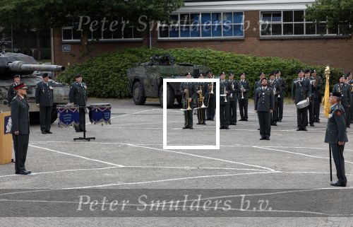 Amersfoort 18 juni 2023
Koning Willem Alexander en Prinses Amalia aanwezig bij de nieuwe standaard die overhandigt zal worden aan het Regiment Huzaren Prinses Catharina-Amalia op de Prins Bernhardkazerne. Het is de eerste keer nadat Prinses Amalia haar arm gebroken heeft na val van het paard .