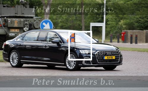 Amersfoort 18 juni 2023
Koning Willem Alexander en Prinses Amalia aanwezig bij de nieuwe standaard die overhandigt zal worden aan het Regiment Huzaren Prinses Catharina-Amalia op de Prins Bernhardkazerne. Het is de eerste keer nadat Prinses Amalia haar arm gebroken heeft na val van het paard . Koning Willem Alexander heeft nieuwe verlengde audi A8