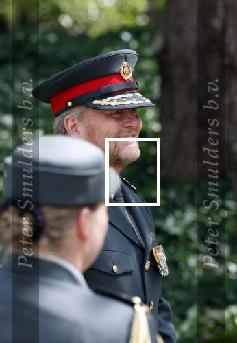 Amersfoort 18 juni 2023
Koning Willem Alexander en Prinses Amalia aanwezig bij de nieuwe standaard die overhandigt zal worden aan het Regiment Huzaren Prinses Catharina-Amalia op de Prins Bernhardkazerne. Het is de eerste keer nadat Prinses Amalia haar arm gebroken heeft na val van het paard .