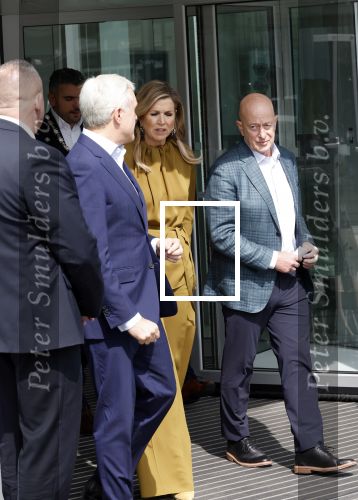 Amsterdam 11 juni 2025
Koningin Maxima vertrekt bij de RAI om naar haar dochter Prinses Amalia te gaan die in het ziekenhuis ligt ivm val van haar paard.
