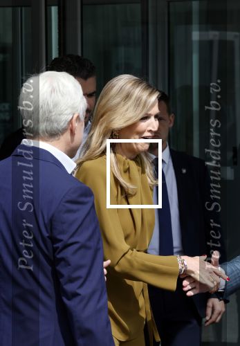 Amsterdam 11 juni 2025
Koningin Maxima vertrekt bij de RAI om naar haar dochter Prinses Amalia te gaan die in het ziekenhuis ligt ivm val van haar paard.