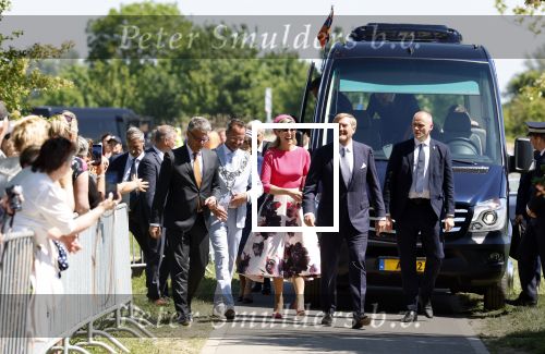 Lopik en Vianen 13 mei 2025
Streekbezoek Koning Willem Alexander en koningin Maxima . Sjors Frohlich is de brugemeester .