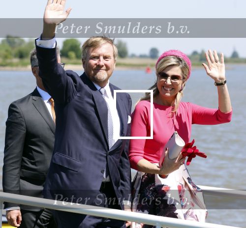 Lopik en Vianen 13 mei 2025
Streekbezoek Koning Willem Alexander en koningin Maxima . Sjors Frohlich is de brugemeester .