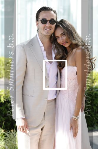 Almere 20 juni 2025
Natascha Froger en Matthijs Timmermans trouwen in aanwezigheid van oa Rene Froger Natasja Froger Maxim Froger Didier Froger en Danny Froger ( met partners) in het gemeente huis van Almere > Ook hun twee dochters Charlie en Kaycee  waren natuurlijk  aanwezig .