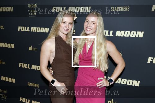 Hilversum 10 juni 2025
Premiere Full Moon in bioscoop Hilversum. Mylene Waalewijn en Rosanne Waalewijn
