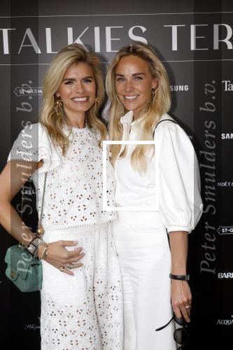 Amsterdam 5 juni 2025
Uiteiking talkies terras awards en presentatie Cover met daarop Nicolette v Dam . Event vond plaats bij Hotel Arena .
Nicolette v Dam en Leontine Mourits