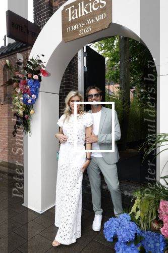 Amsterdam 5 juni 2025
Uiteiking talkies terras awards en presentatie Cover met daarop Nicolette v Dam . Event vond plaats bij Hotel Arena .
Nicolette v Dam met Bas Smit