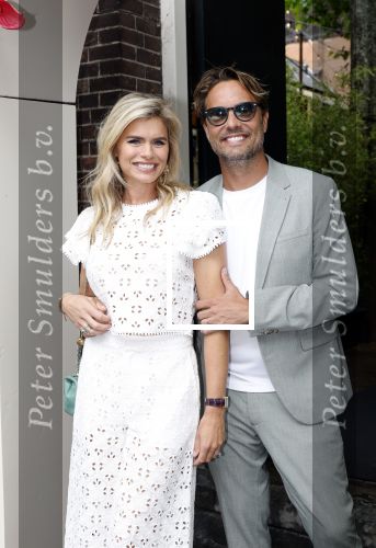 Amsterdam 5 juni 2025
Uiteiking talkies terras awards en presentatie Cover met daarop Nicolette v Dam . Event vond plaats bij Hotel Arena .
Nicolette v Dam met Bas Smit