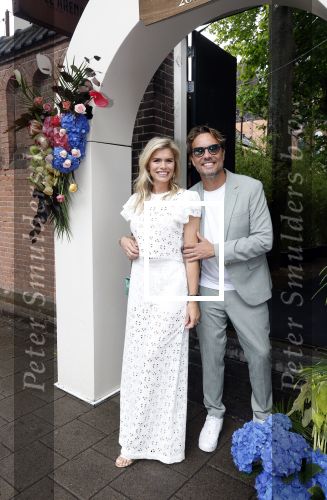 Amsterdam 5 juni 2025
Uiteiking talkies terras awards en presentatie Cover met daarop Nicolette v Dam . Event vond plaats bij Hotel Arena .
Nicolette v Dam met Bas Smit