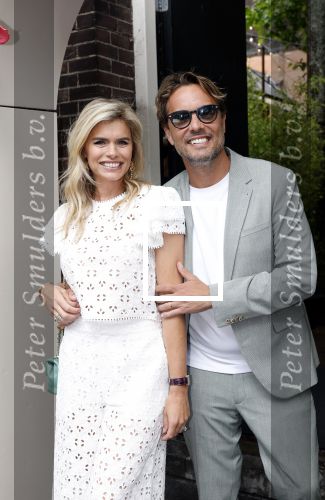 Amsterdam 5 juni 2025
Uiteiking talkies terras awards en presentatie Cover met daarop Nicolette v Dam . Event vond plaats bij Hotel Arena .
Nicolette v Dam met Bas Smit