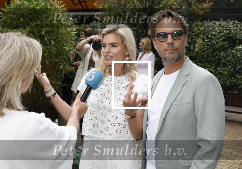 Amsterdam 5 juni 2025
Uiteiking talkies terras awards en presentatie Cover met daarop Nicolette v Dam . Event vond plaats bij Hotel Arena .
Nicolette v Dam met Bas Smit