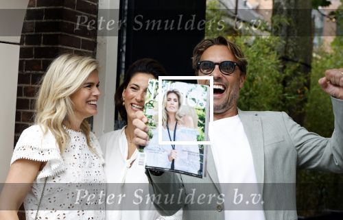 Amsterdam 5 juni 2025
Uiteiking talkies terras awards en presentatie Cover met daarop Nicolette v Dam . Event vond plaats bij Hotel Arena .
Nicolette v Dam met Bas Smit en Kristina Bozilovic