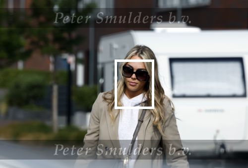 Wilnis 26 mei 2025
Noa Braaf vertrekt vanaf het huis van haar vriend Andre Hazes en rijdt naar haar eigen huis .