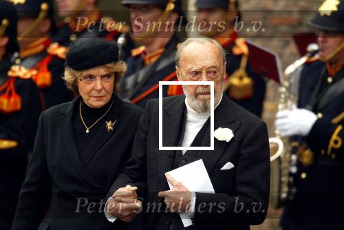 Delft 15 oktober 2002

Begrafenis Prins Claus.
Koningin Beatrix, Prins Friso, Prins Constantijn, Prinses Laurentien, Prins Willem Alexander en Maxima
Prins Maurits, Marilene, Prins Bernhard , Prins Bernhard jr, Prinses Irene, Prinses Juliana, Prinses Cristina, Prinses Margriet, Pieter v Vollenhoven, Prins Carlos, Prins Jaime, Prinses Carolina, Mabel Wisse Smit
Peter Smulders bv