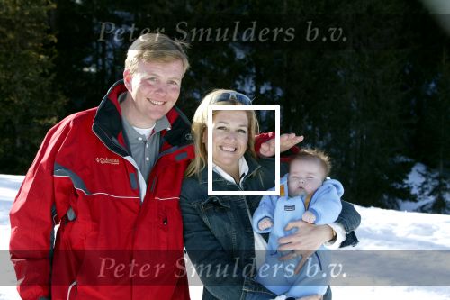 Lech 17 maart 2004
Prinses Maxima, Prins Willem Alexander en  Prinses Amalia   in Lech.  
Peter Smulders bv
