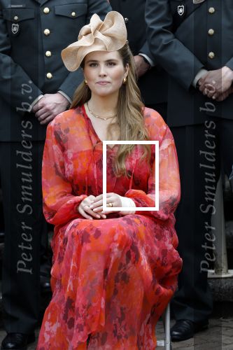 Amersfoort 18 juni 2023
Koning Willem Alexander en Prinses Amalia aanwezig bij de nieuwe standaard die overhandigt zal worden aan het Regiment Huzaren Prinses Catharina-Amalia op de Prins Bernhardkazerne. Het is de eerste keer nadat Prinses Amalia haar arm gebroken heeft na val van het paard .