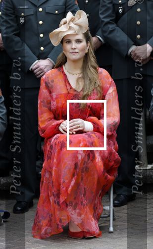 Amersfoort 18 juni 2023
Koning Willem Alexander en Prinses Amalia aanwezig bij de nieuwe standaard die overhandigt zal worden aan het Regiment Huzaren Prinses Catharina-Amalia op de Prins Bernhardkazerne. Het is de eerste keer nadat Prinses Amalia haar arm gebroken heeft na val van het paard .