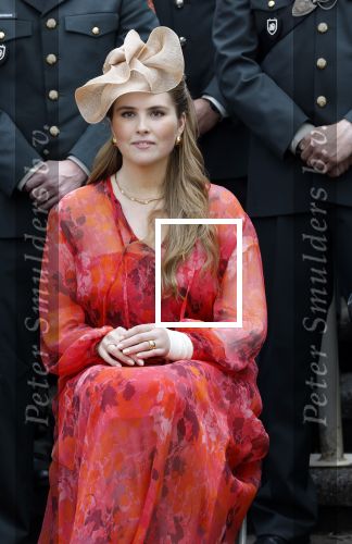 Amersfoort 18 juni 2023
Koning Willem Alexander en Prinses Amalia aanwezig bij de nieuwe standaard die overhandigt zal worden aan het Regiment Huzaren Prinses Catharina-Amalia op de Prins Bernhardkazerne. Het is de eerste keer nadat Prinses Amalia haar arm gebroken heeft na val van het paard .