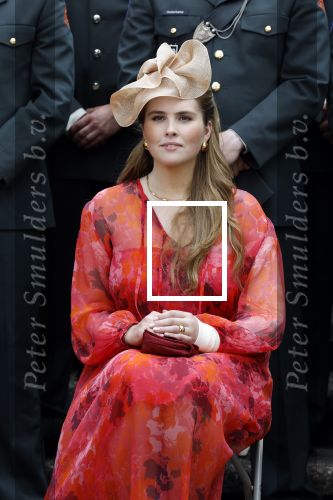 Amersfoort 18 juni 2023
Koning Willem Alexander en Prinses Amalia aanwezig bij de nieuwe standaard die overhandigt zal worden aan het Regiment Huzaren Prinses Catharina-Amalia op de Prins Bernhardkazerne. Het is de eerste keer nadat Prinses Amalia haar arm gebroken heeft na val van het paard .