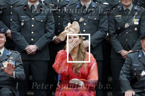 Amersfoort 18 juni 2023
Koning Willem Alexander en Prinses Amalia aanwezig bij de nieuwe standaard die overhandigt zal worden aan het Regiment Huzaren Prinses Catharina-Amalia op de Prins Bernhardkazerne. Het is de eerste keer nadat Prinses Amalia haar arm gebroken heeft na val van het paard .