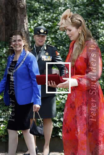 Amersfoort 18 juni 2023
Koning Willem Alexander en Prinses Amalia aanwezig bij de nieuwe standaard die overhandigt zal worden aan het Regiment Huzaren Prinses Catharina-Amalia op de Prins Bernhardkazerne. Het is de eerste keer nadat Prinses Amalia haar arm gebroken heeft na val van het paard .