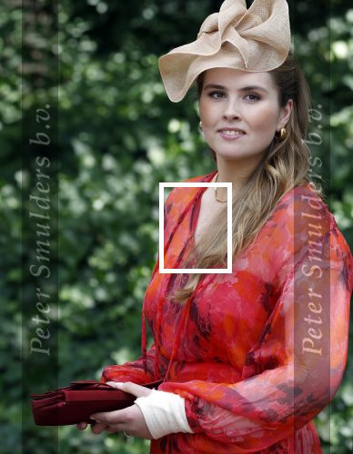 Amersfoort 18 juni 2023
Koning Willem Alexander en Prinses Amalia aanwezig bij de nieuwe standaard die overhandigt zal worden aan het Regiment Huzaren Prinses Catharina-Amalia op de Prins Bernhardkazerne. Het is de eerste keer nadat Prinses Amalia haar arm gebroken heeft na val van het paard .