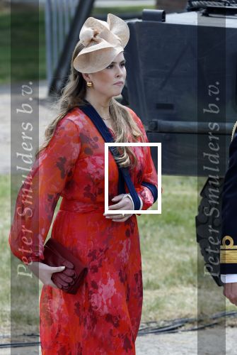 Amersfoort 18 juni 2023
Koning Willem Alexander en Prinses Amalia aanwezig bij de nieuwe standaard die overhandigt zal worden aan het Regiment Huzaren Prinses Catharina-Amalia op de Prins Bernhardkazerne. Het is de eerste keer nadat Prinses Amalia haar arm gebroken heeft na val van het paard .
