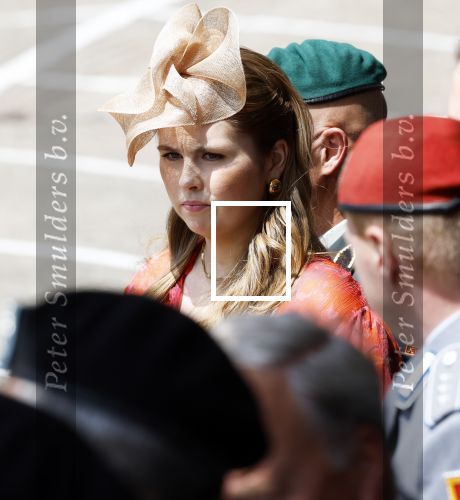 Amersfoort 18 juni 2023
Koning Willem Alexander en Prinses Amalia aanwezig bij de nieuwe standaard die overhandigt zal worden aan het Regiment Huzaren Prinses Catharina-Amalia op de Prins Bernhardkazerne. Het is de eerste keer nadat Prinses Amalia haar arm gebroken heeft na val van het paard .