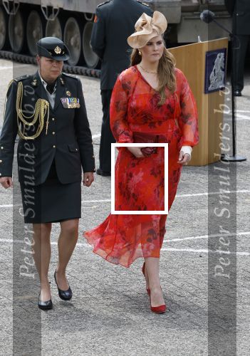 Amersfoort 18 juni 2023
Koning Willem Alexander en Prinses Amalia aanwezig bij de nieuwe standaard die overhandigt zal worden aan het Regiment Huzaren Prinses Catharina-Amalia op de Prins Bernhardkazerne. Het is de eerste keer nadat Prinses Amalia haar arm gebroken heeft na val van het paard .
