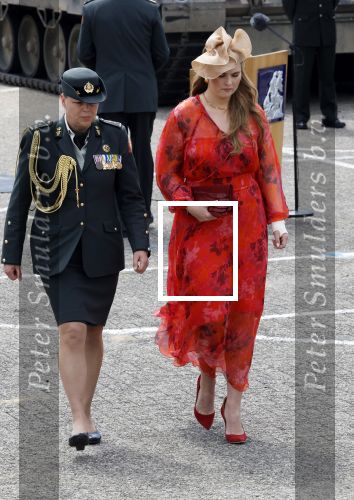 Amersfoort 18 juni 2023
Koning Willem Alexander en Prinses Amalia aanwezig bij de nieuwe standaard die overhandigt zal worden aan het Regiment Huzaren Prinses Catharina-Amalia op de Prins Bernhardkazerne. Het is de eerste keer nadat Prinses Amalia haar arm gebroken heeft na val van het paard .