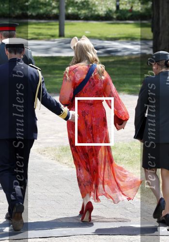 Amersfoort 18 juni 2023
Koning Willem Alexander en Prinses Amalia aanwezig bij de nieuwe standaard die overhandigt zal worden aan het Regiment Huzaren Prinses Catharina-Amalia op de Prins Bernhardkazerne. Het is de eerste keer nadat Prinses Amalia haar arm gebroken heeft na val van het paard .