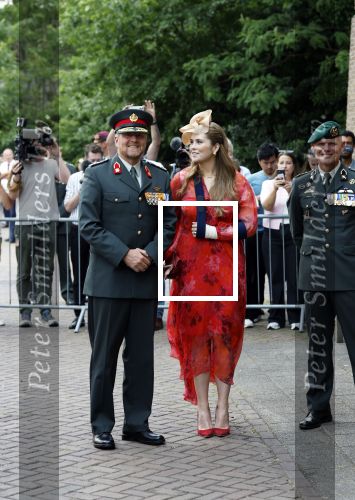 Amersfoort 18 juni 2023
Koning Willem Alexander en Prinses Amalia aanwezig bij de nieuwe standaard die overhandigt zal worden aan het Regiment Huzaren Prinses Catharina-Amalia op de Prins Bernhardkazerne. Het is de eerste keer nadat Prinses Amalia haar arm gebroken heeft na val van het paard .