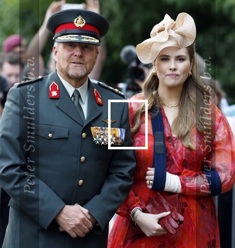 Amersfoort 18 juni 2023
Koning Willem Alexander en Prinses Amalia aanwezig bij de nieuwe standaard die overhandigt zal worden aan het Regiment Huzaren Prinses Catharina-Amalia op de Prins Bernhardkazerne. Het is de eerste keer nadat Prinses Amalia haar arm gebroken heeft na val van het paard .