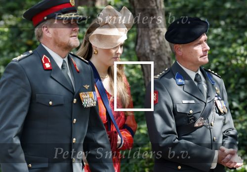 Amersfoort 18 juni 2023
Koning Willem Alexander en Prinses Amalia aanwezig bij de nieuwe standaard die overhandigt zal worden aan het Regiment Huzaren Prinses Catharina-Amalia op de Prins Bernhardkazerne. Het is de eerste keer nadat Prinses Amalia haar arm gebroken heeft na val van het paard .