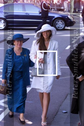 Den Haag 19 mei 2001

Laurentien Brinkhorst en Prins Constantijn trouwen voor de kerk.
Prinses Juliana en prinses Christina
Peter Smulders bv