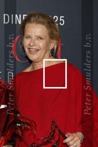Amsterdam 14 juni 2025
Amsterdam diner in het afas live . Prinses Mabel kwam met haar dochter Gravin Zaria