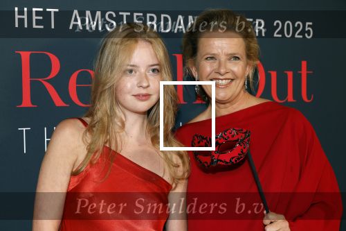Amsterdam 14 juni 2025
Amsterdam diner in het afas live . Prinses Mabel kwam met haar dochter Gravin Zaria