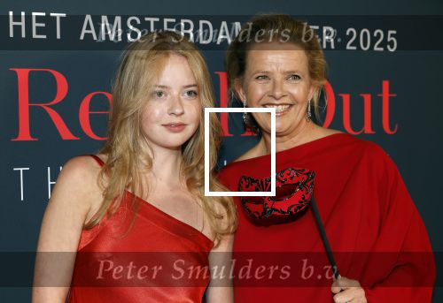 Amsterdam 14 juni 2025
Amsterdam diner in het afas live . Prinses Mabel kwam met haar dochter Gravin Zaria
