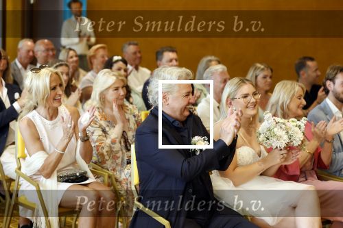 Almere 20 juni 2025
Natascha Froger en Matthijs Timmermans trouwen in aanwezigheid van oa Rene Froger Natasja Froger Maxim Froger Didier Froger en Danny Froger ( met partners) in het gemeente huis van Almere > Ook hun twee dochters Charlie en Kaycee  waren natuurlijk  aanwezig .