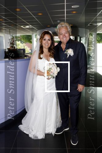 Almere 20 juni 2025
Natascha Froger en Matthijs Timmermans trouwen in aanwezigheid van oa Rene Froger Natasja Froger Maxim Froger Didier Froger en Danny Froger ( met partners) in het gemeente huis van Almere > Ook hun twee dochters Charlie en Kaycee  waren natuurlijk  aanwezig .
