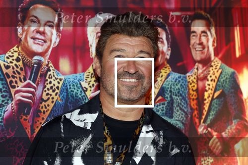Amsterdam 1 juni 2025
Rene Froger krijgt na de laatste toppers in concert een koninklijke onderscheiding in de Johan Cruyff arena . Rob Lamberti ( look a like George Michael)