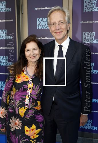 Amsterdam 16 juni 2025
Premiere Dear Evan Hansen in het deLaMar theater . Robbert Dijkgraaf met zijn vrouw