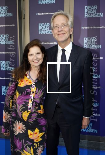 Amsterdam 16 juni 2025
Premiere Dear Evan Hansen in het deLaMar theater . Robbert Dijkgraaf met zijn vrouw