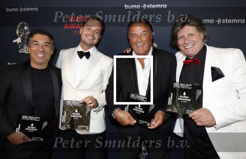 Amsterdam 2 juni 2025
Uitreiking Buma prijzen in de schouwburg van Amsterdam. Robert v Hemert met Edwin v Hoevelaak Bram Koning en Marcel Fisser